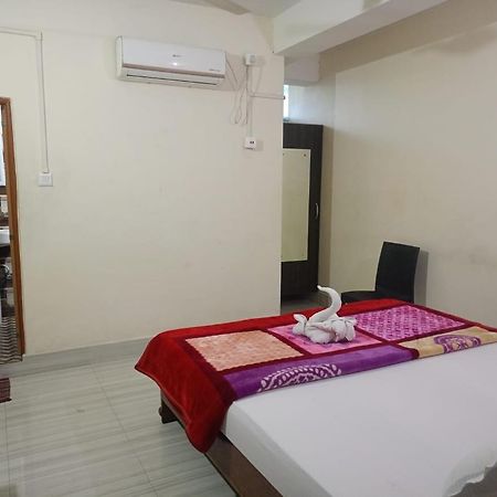 Hotel Kaziranga Holidays ภายนอก รูปภาพ
