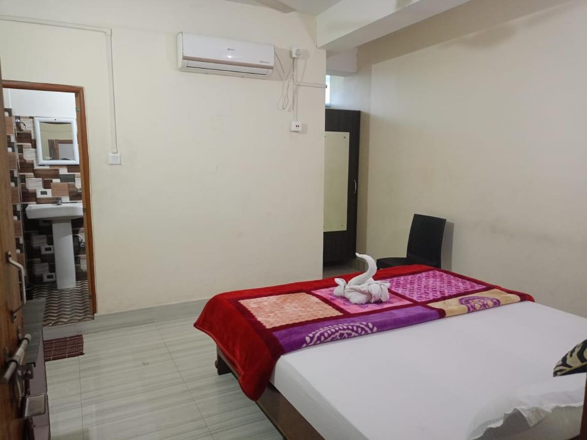 Hotel Kaziranga Holidays ภายนอก รูปภาพ