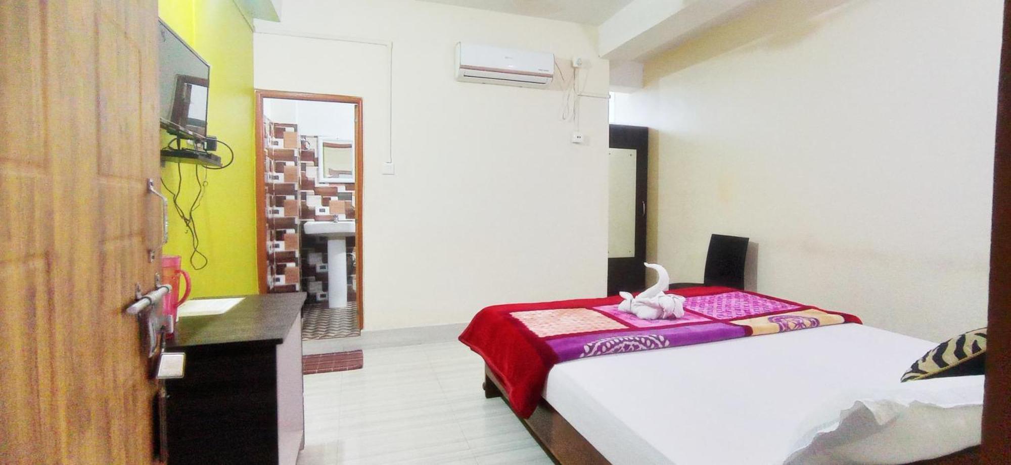 Hotel Kaziranga Holidays ภายนอก รูปภาพ