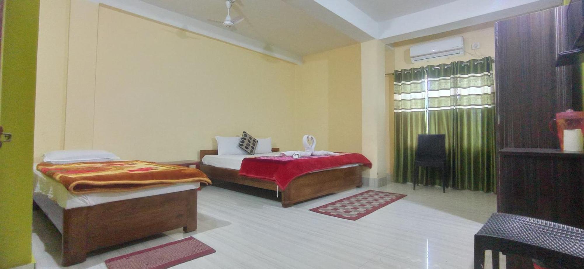 Hotel Kaziranga Holidays ภายนอก รูปภาพ